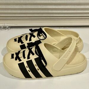 Adidas Adilette Clogs 2.0 Men’s size 11 Black 3-Stripe Cream Mules